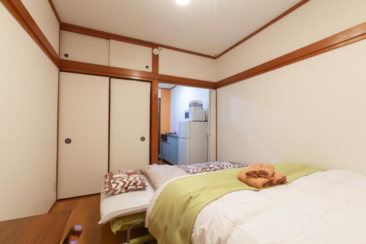Apartment Shiinamachi House